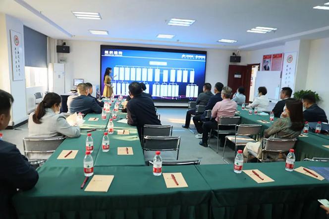热烈欢迎市政协领导团莅临洛阳青峰网络考察创新发展措施
